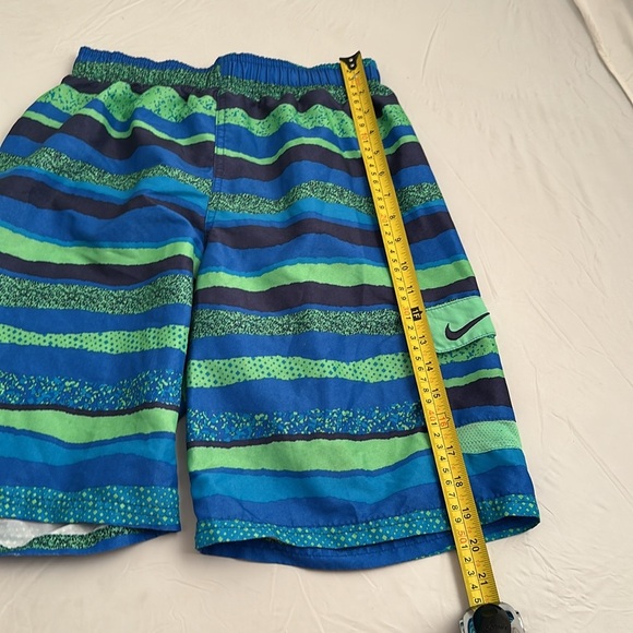 Nike multicolor stripe breaker mesh lined 8” volley swim shorts - Picture 6 of 11